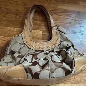 Coach Stylish Brown Patterned Women's Bag